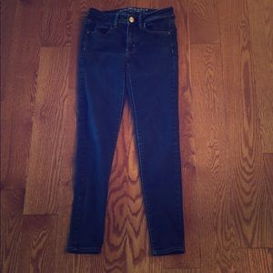 AMERICAN EAGLE DARK JEANS SIZE 2
